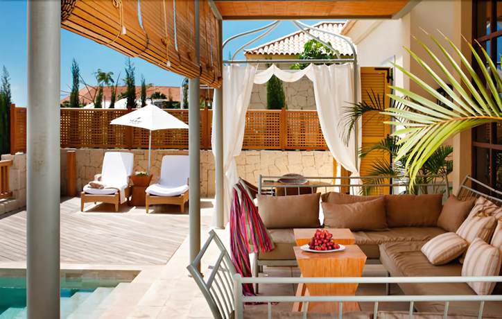 Imagen de la habitación del Hotel Bahia Del Duque. Foto 31