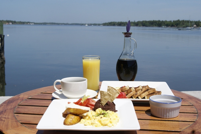 Imagen del bar/restaurante del Hotel Bahia Del Sol, La Herradura. Foto 5