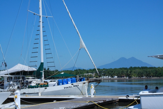Imagen de los exteriores del Hotel Bahia Del Sol, La Herradura. Foto 13