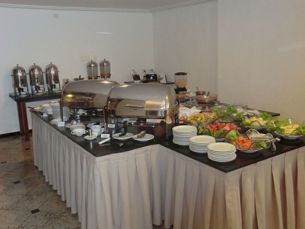 Imagen del bar/restaurante del Hotel Bahia Do Sol. Foto 2