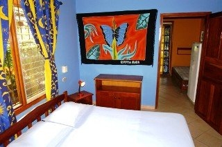 Imagen de la habitación del Hotel Bahia Esmeralda. Foto 6