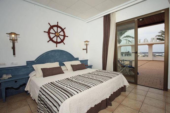 Imagen de la habitación del Hotel Bahia Formentera. Foto 12