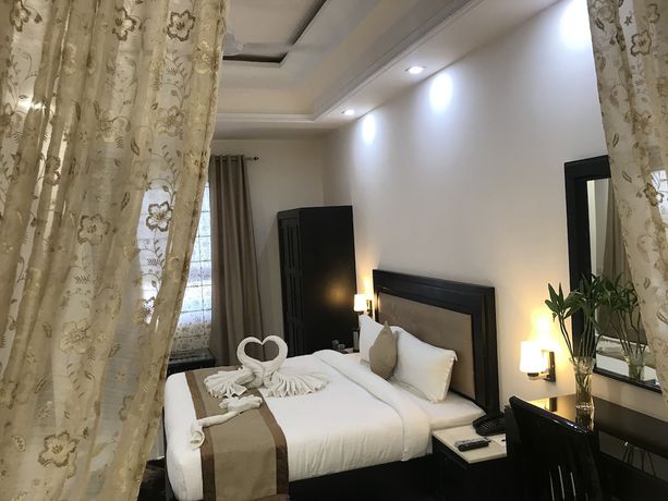 Imagen de la habitación del Hotel Bahia Heights. Foto 5