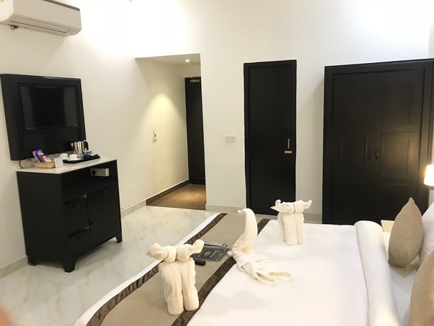 Imagen de la habitación del Hotel Bahia Heights. Foto 13