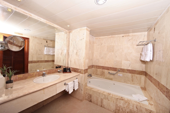 Imagen de la habitación del Hotel Bahia Principe Escape Aquamarine - Adults Only. Foto 3