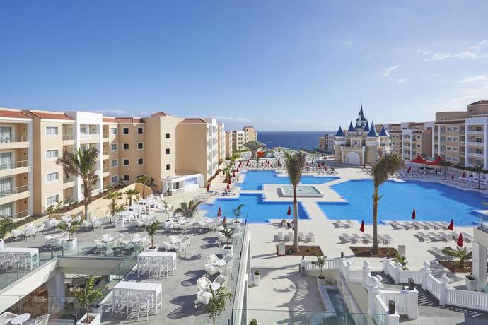 Imagen general del Hotel Bahia Principe Explore Fantasia - All Inclusive. Foto 1