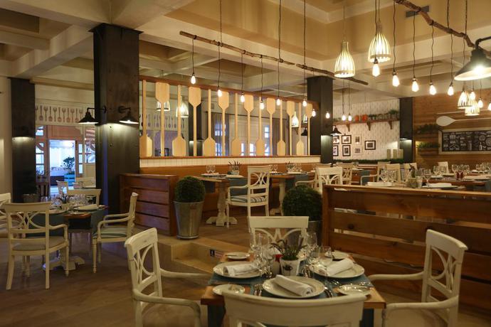 Imagen del bar/restaurante del Hotel Bahia Principe Explore Legend - Hyatt Inclusive Collection - All Inclusive. Foto 4