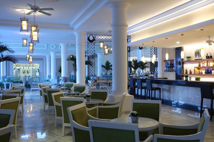 Imagen del bar/restaurante del Hotel Bahia Principe Explore Legend - Hyatt Inclusive Collection - All Inclusive. Foto 6