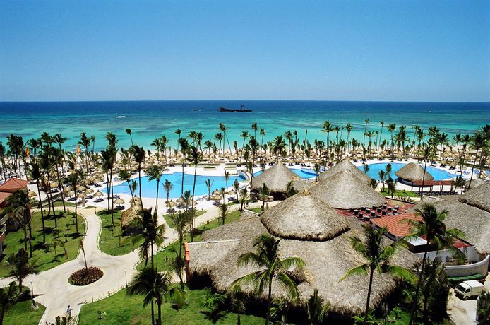 Imagen de los exteriores del Hotel Bahia Principe Grand Punta Cana - All Inclusive. Foto 8