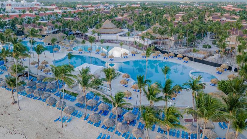 Imagen de los exteriores del Hotel Bahia Principe Grand Punta Cana - All Inclusive. Foto 11
