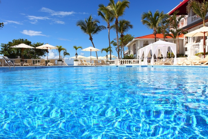 Imagen de la piscina del Hotel Bahia Principe Grand Samana - Adults Only. Foto 19