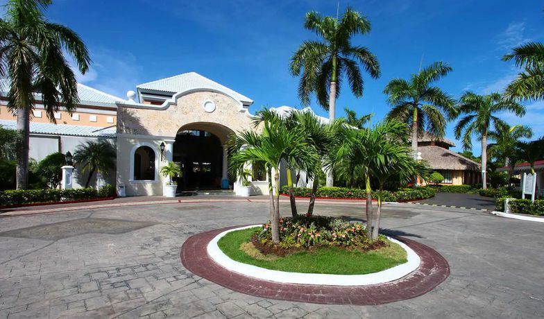 Imagen de los exteriores del Hotel Bahia Principe Grand Turquesa - All Inclusive. Foto 10