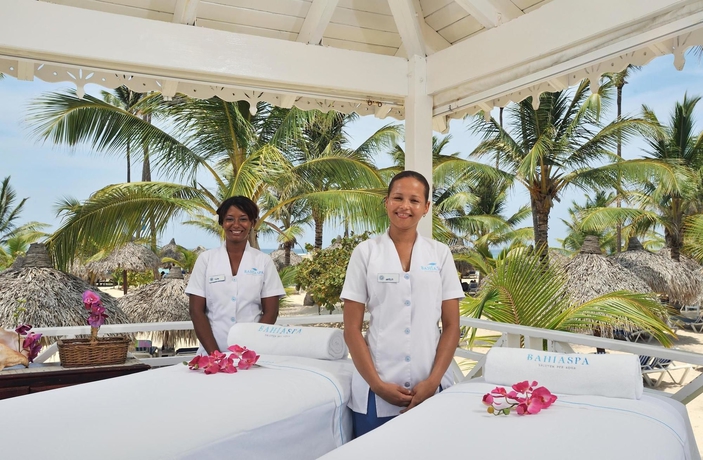 Imagen de la piscina del Hotel Bahia Principe Grand Turquesa - All Inclusive. Foto 9