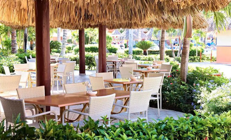 Imagen del bar/restaurante del Hotel Bahia Principe Grand Turquesa - All Inclusive. Foto 4