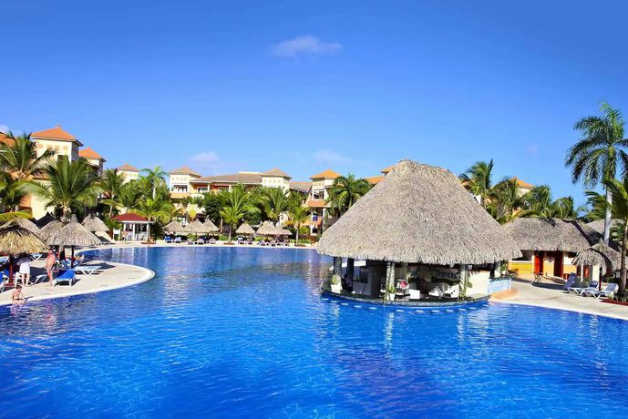 Imagen de la piscina del Hotel Bahia Principe Grand Turquesa - All Inclusive. Foto 19