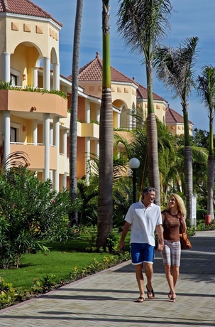 Imagen de los exteriores del Hotel Bahia Principe Luxury Ambar - Adults Only - All Inclusive. Foto 10