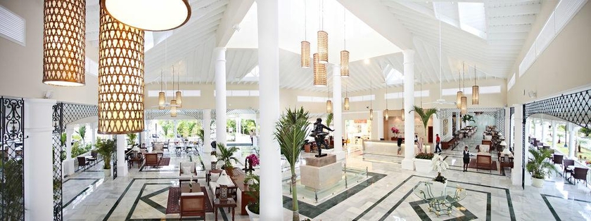 Imagen general del Hotel Bahia Principe Luxury Bouganville - Adults Only - All Inclusive. Foto 4