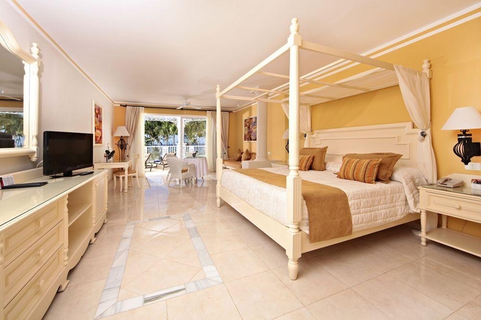 Imagen general del Hotel Bahia Principe Luxury Bouganville - Adults Only - All Inclusive. Foto 13