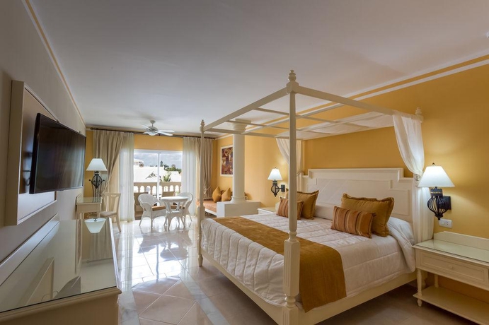 Imagen general del Hotel Bahia Principe Luxury Bouganville - Adults Only - All Inclusive. Foto 7