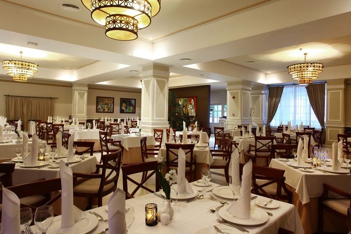 Imagen del bar/restaurante del Hotel Bahia Principe Luxury Runaway Bay - Adults Only - All Inclusive. Foto 3