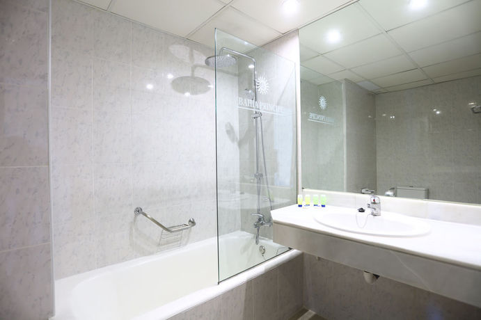 Imagen de la habitación del Hotel Bahia Principe Sunlight Coral Playa. Foto 21