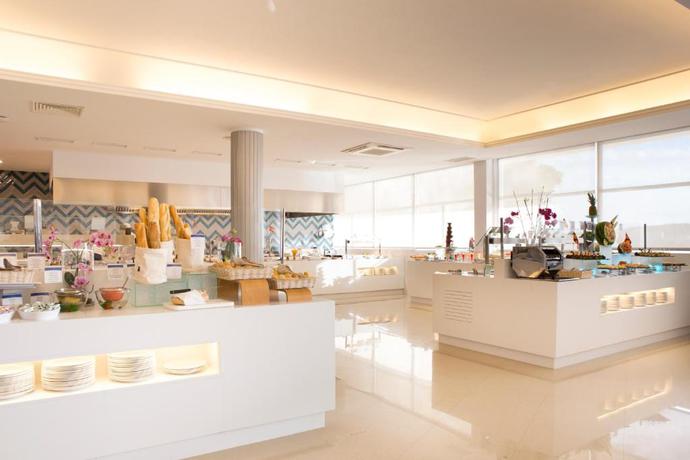 Imagen general del Hotel Bahia Principe Sunlight Coral Playa. Foto 3