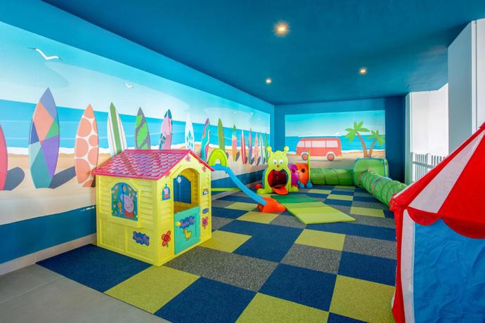 Imagen general del Hotel Bahia Principe Sunlight Coral Playa. Foto 8