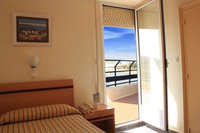 Imagen de la habitación del Hotel Bahia, Puerto Mazarron. Foto 7