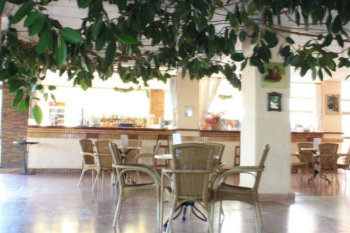 Imagen del bar/restaurante del Hotel Bahia, Puerto Mazarron. Foto 4
