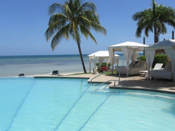 Imagen general del Hotel Bahia Salinas Beach Resort & Spa. Foto 4