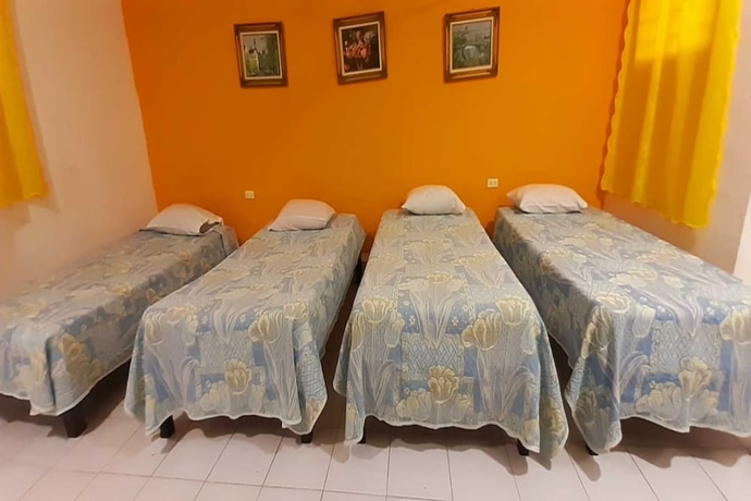 Imagen de la habitación del Hotel Bahia San Carlos. Foto 11