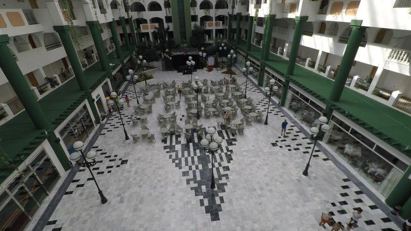 Imagen de los interiores del Hotel Bahia Serena. Foto 16