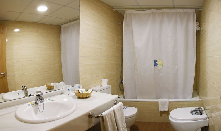 Imagen general del Hotel Bahia Serena. Foto 7