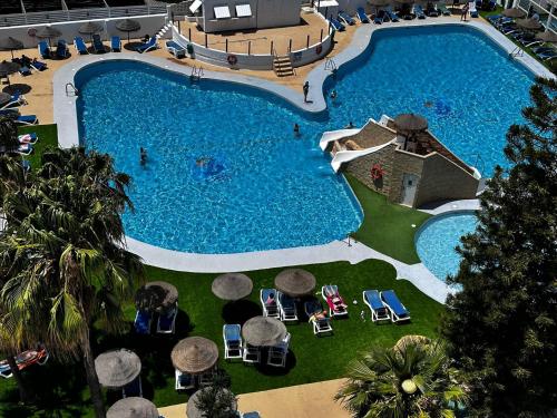 Imagen de la piscina del Hotel Bahia Serena. Foto 18