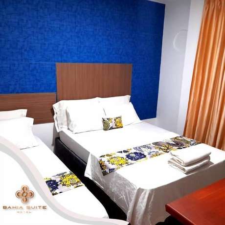 Imagen de la habitación del Hotel Bahia Suite. Foto 3