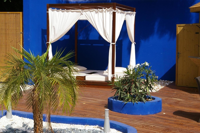 Imagen general del Hotel Bahia Tropical. Foto 4