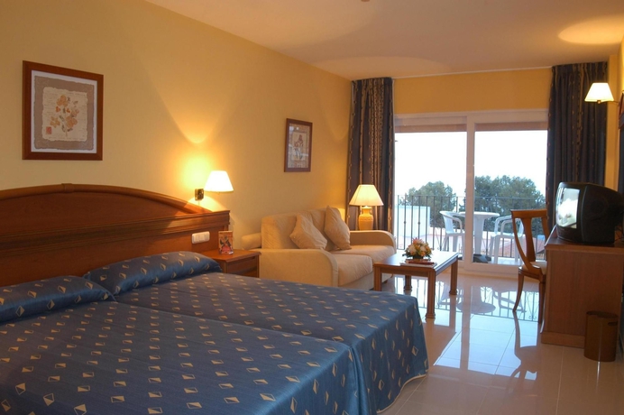 Imagen de la habitación del Hotel Bahia Tropical. Foto 9