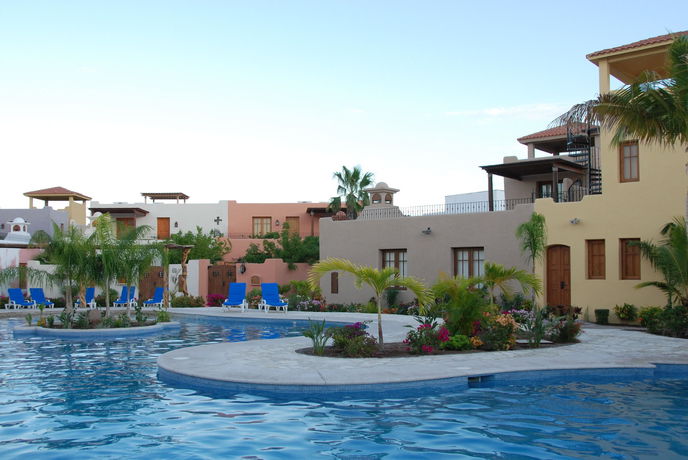 Imagen de los interiores del Hotel Bahia Villa Vacations. Foto 10