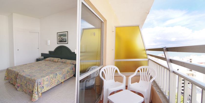 Imagen de la habitación del Hotel Bahia de Palma Affiliated by Fergus. Foto 14