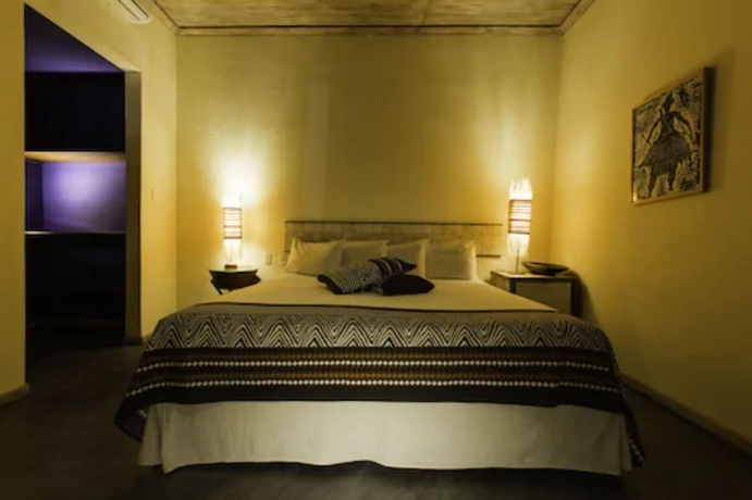 Imagen de la habitación del Hotel Bahiacafe. Foto 13