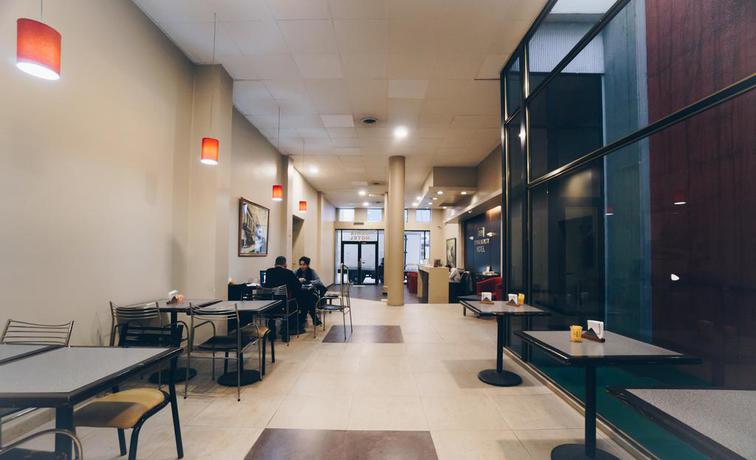 Imagen del bar/restaurante del Hotel Bah&iacute;a, Bahia Blanca. Foto 3