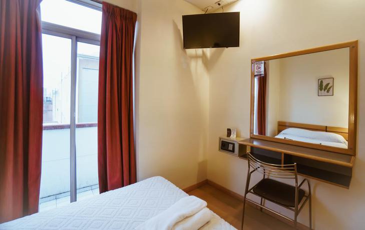 Imagen de la habitación del Hotel Bah&iacute;a, Bahia Blanca. Foto 7