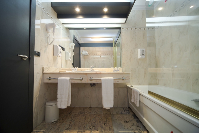 Imagen de la habitación del Hotel Bahía De Vigo. Foto 8