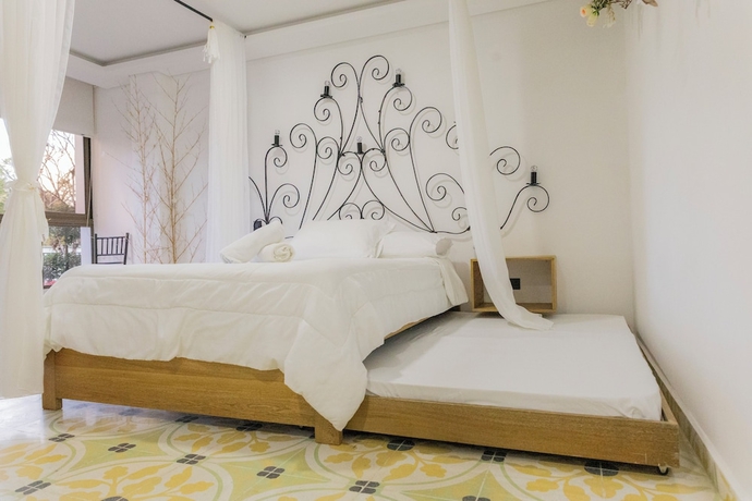 Imagen de la habitación del Hotel Bah&iacute;a Del Faro. Foto 4