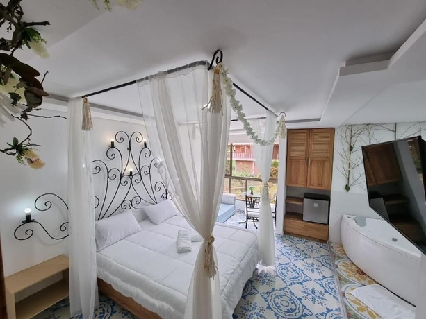 Imagen de la habitación del Hotel Bah&iacute;a Del Faro. Foto 14