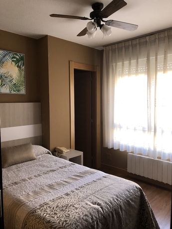 Imagen de la habitación del Hotel Bahía, Gijón. Foto 4