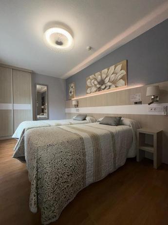Imagen de la habitación del Hotel Bah&iacute;a, Gij&oacute;n. Foto 4