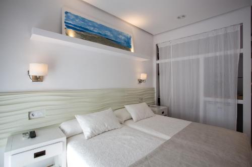 Imagen de la habitación del Hotel Bah&iacute;a, La Savina (Puerto). Foto 14