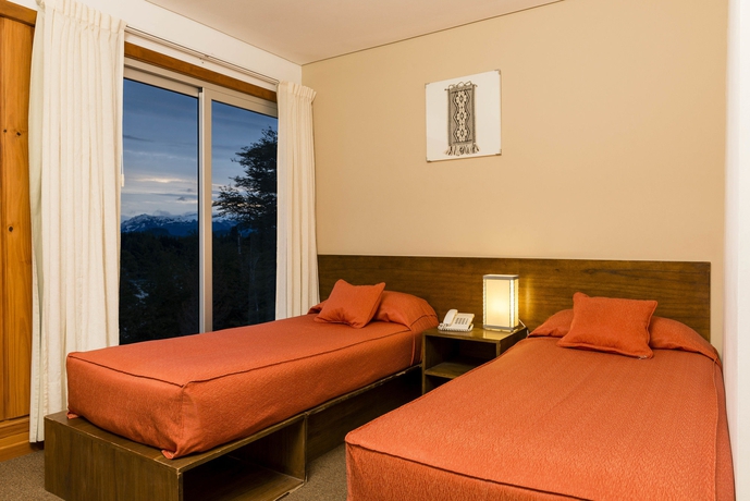 Imagen de la habitación del Hotel Bah&iacute;a Monta&ntilde;a. Foto 7