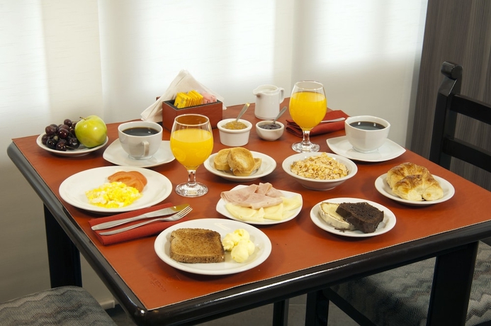 Imagen del bar/restaurante del Hotel Bah&iacute;a Redonda. Foto 4